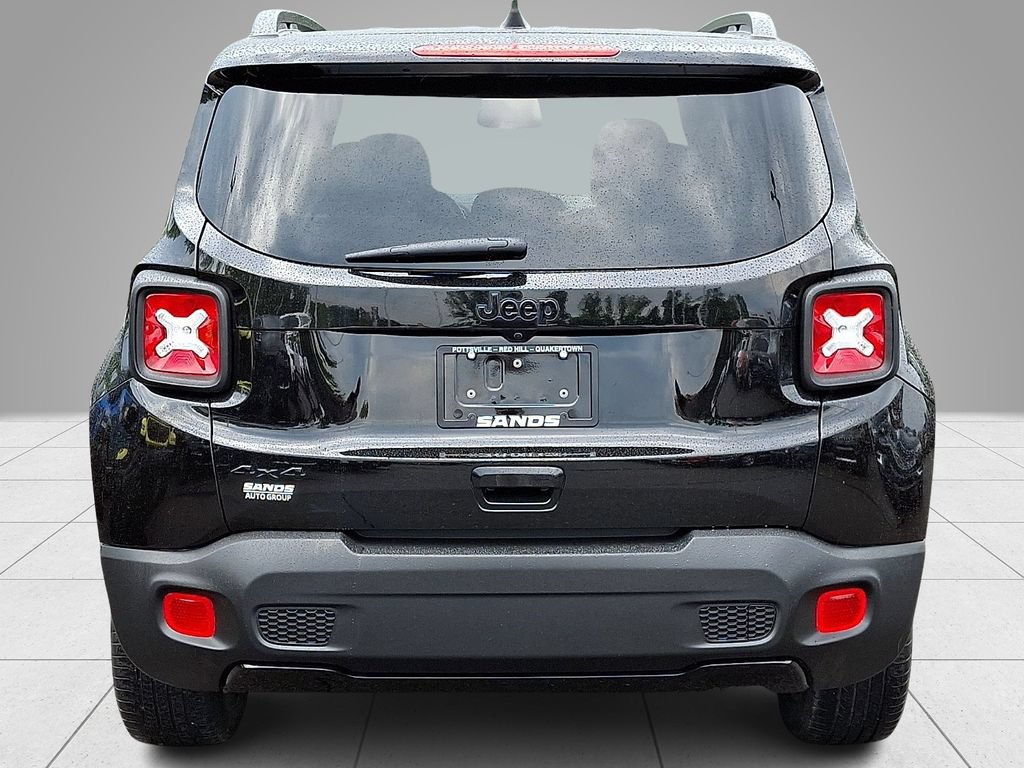 Used 2022 Jeep Renegade Latitude AWD/4WD image 6