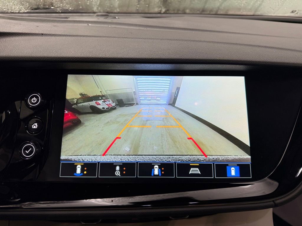 Used 2022 Buick Envision Avenir w/ Safety Package image 17