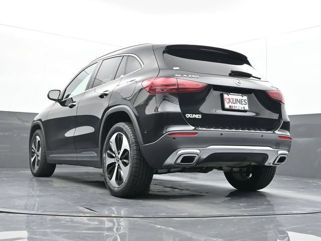Used 2025 Mercedes-Benz GLA 250 4MATIC image 49
