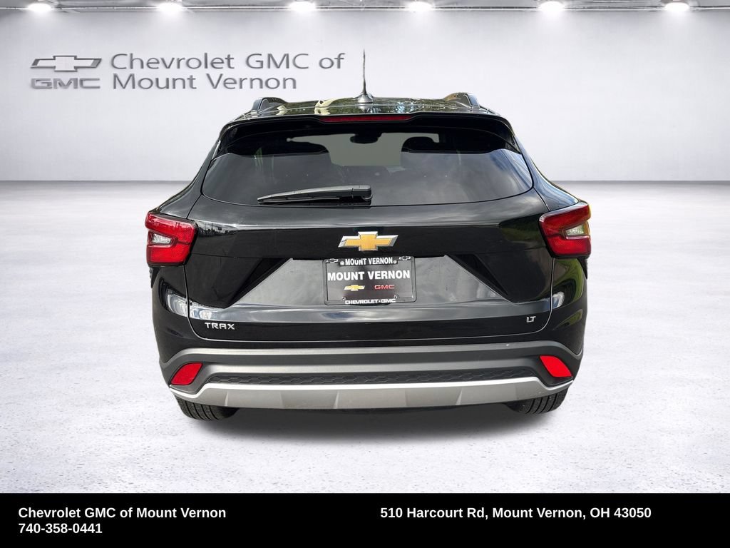 Used 2024 Chevrolet Trax LT FWD image 4