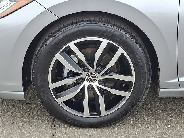 Used 2025 Volkswagen Jetta SE image 8