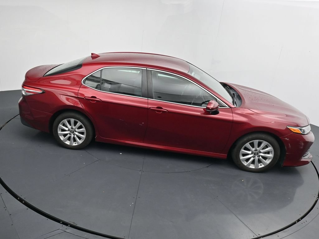 Used 2019 Toyota Camry LE FWD image 17