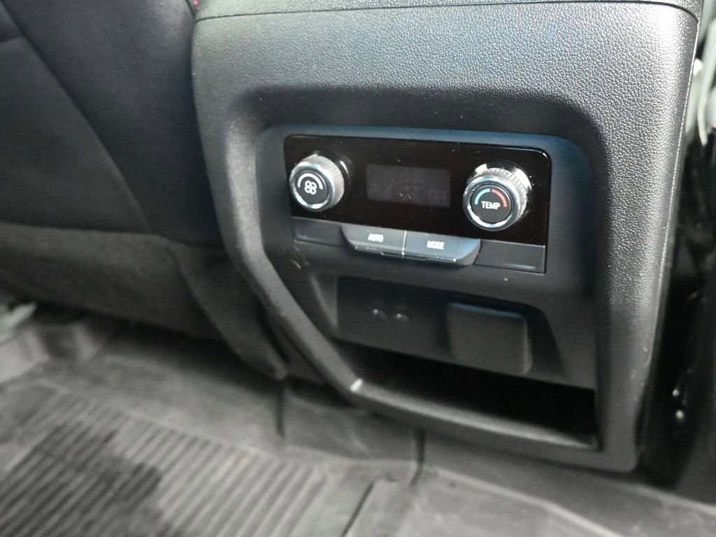 Certified 2024 Chevrolet Traverse Z71 w/ Enhanced Driving Package image 19