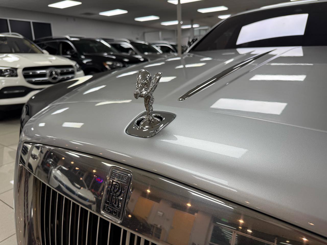 Used 2016 Rolls-Royce Ghost RWD image 32
