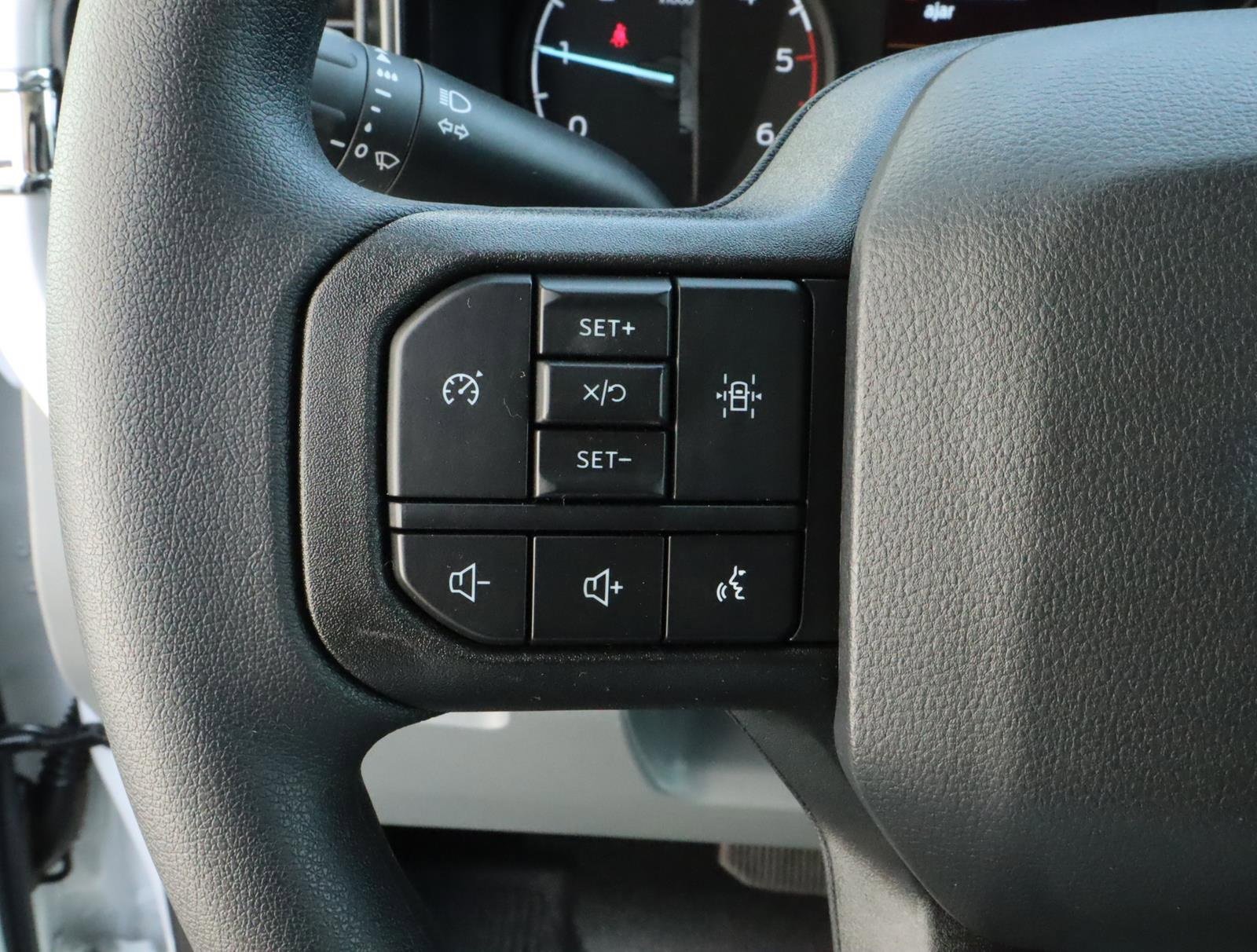 Used 2024 Ford F350 XL w/ XL Chrome Package image 13