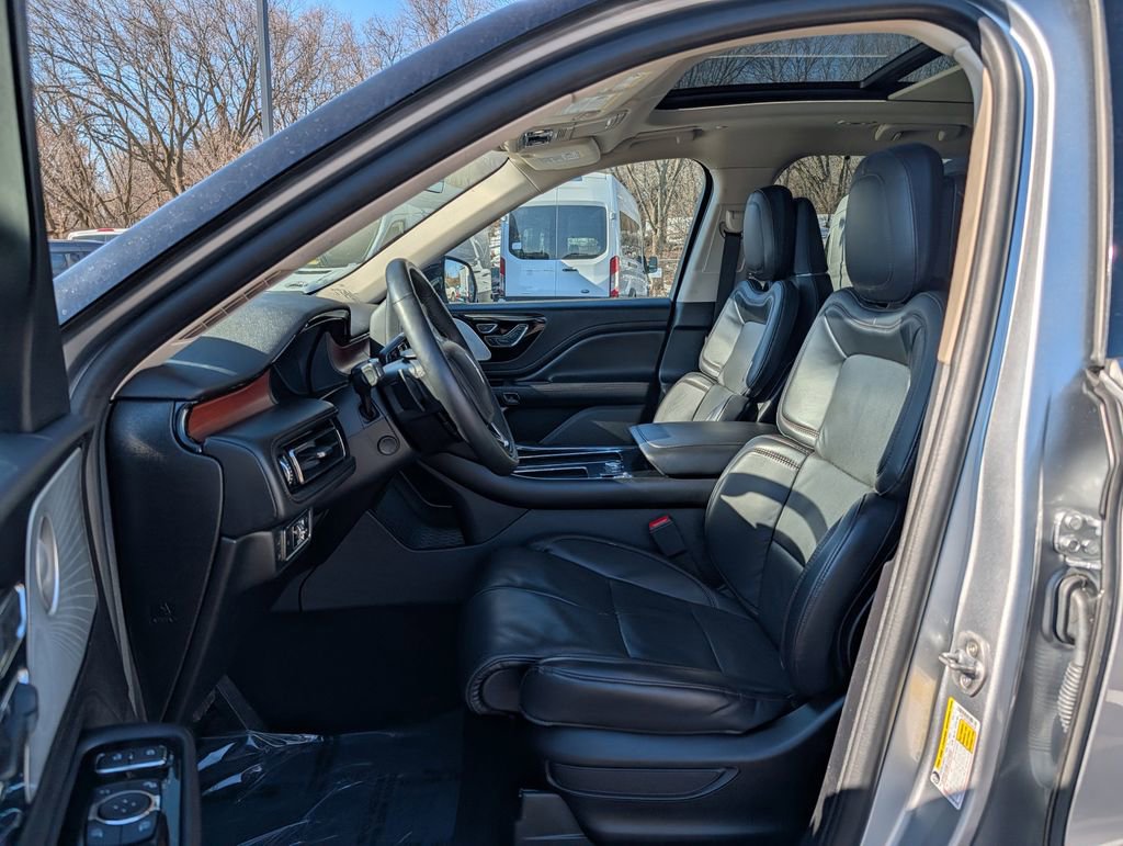 Used 2021 Lincoln Aviator Grand Touring w/ Equipment Group 302A image 10