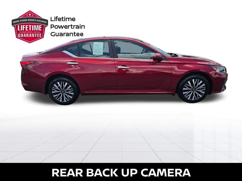 Certified 2023 Nissan Altima 2.5 SV w/ SV Premium Package AWD/4WD image 8