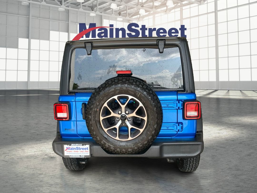 Used 2025 Jeep Wrangler Sport S image 4