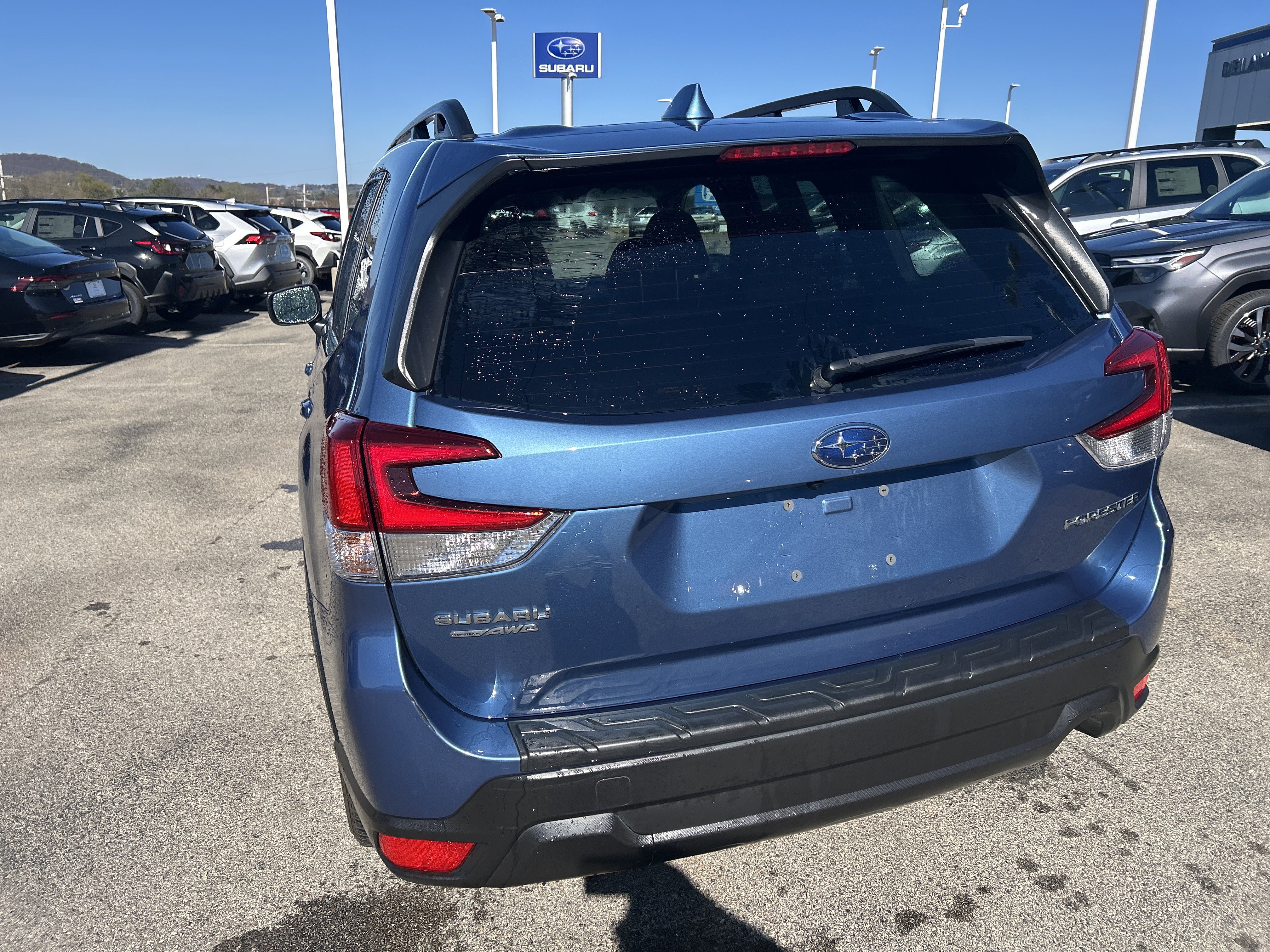 Certified 2023 Subaru Forester Premium AWD/4WD image 11