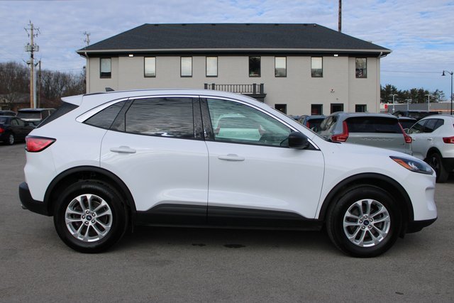 Used 2022 Ford Escape SE w/ Cold Weather Package image 6
