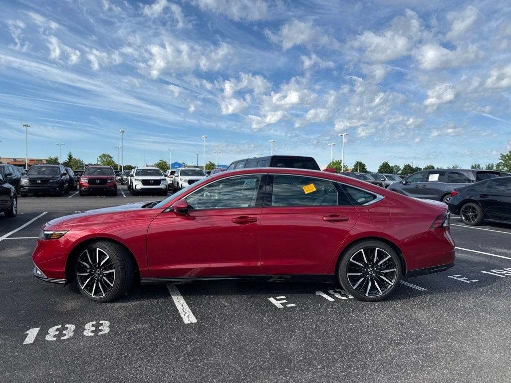 Used 2023 Honda Accord Touring image 7