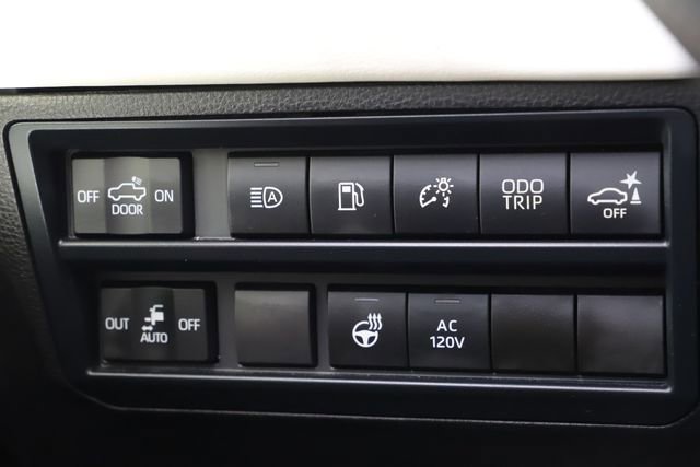Used 2024 Toyota Tundra Capstone AWD/4WD image 41