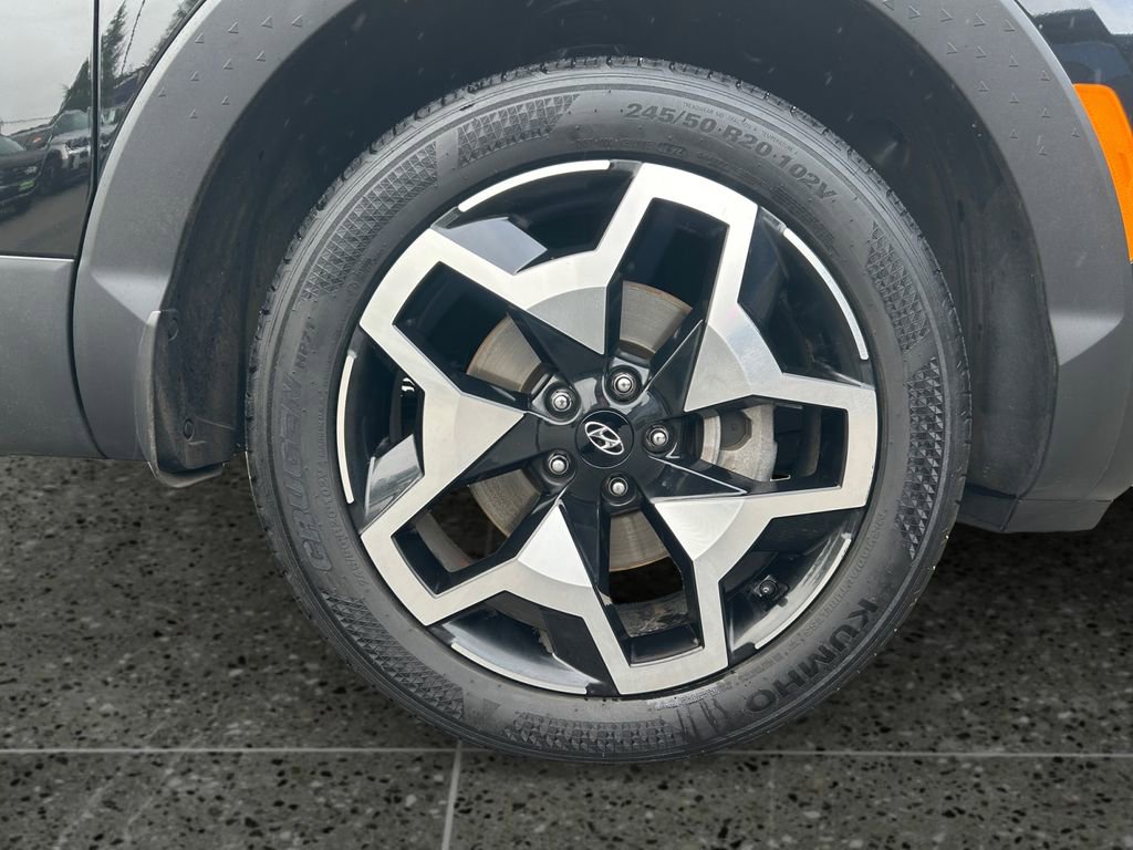 Certified 2024 Hyundai Santa Cruz Limited image 9