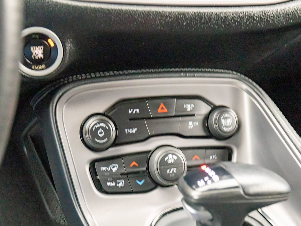 Used 2023 Dodge Challenger SXT image 25