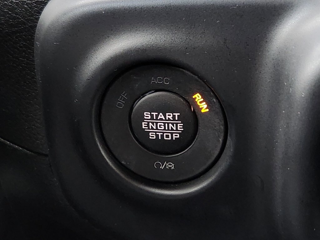 Used 2023 Jeep Wrangler Unlimited Sahara w/ Cold Weather Group AWD/4WD image 22