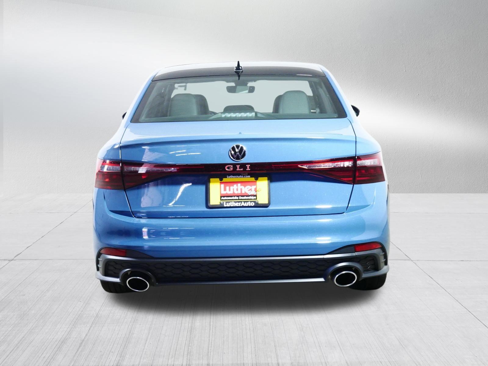 Used 2025 Volkswagen Jetta GLI Autobahn FWD image 6