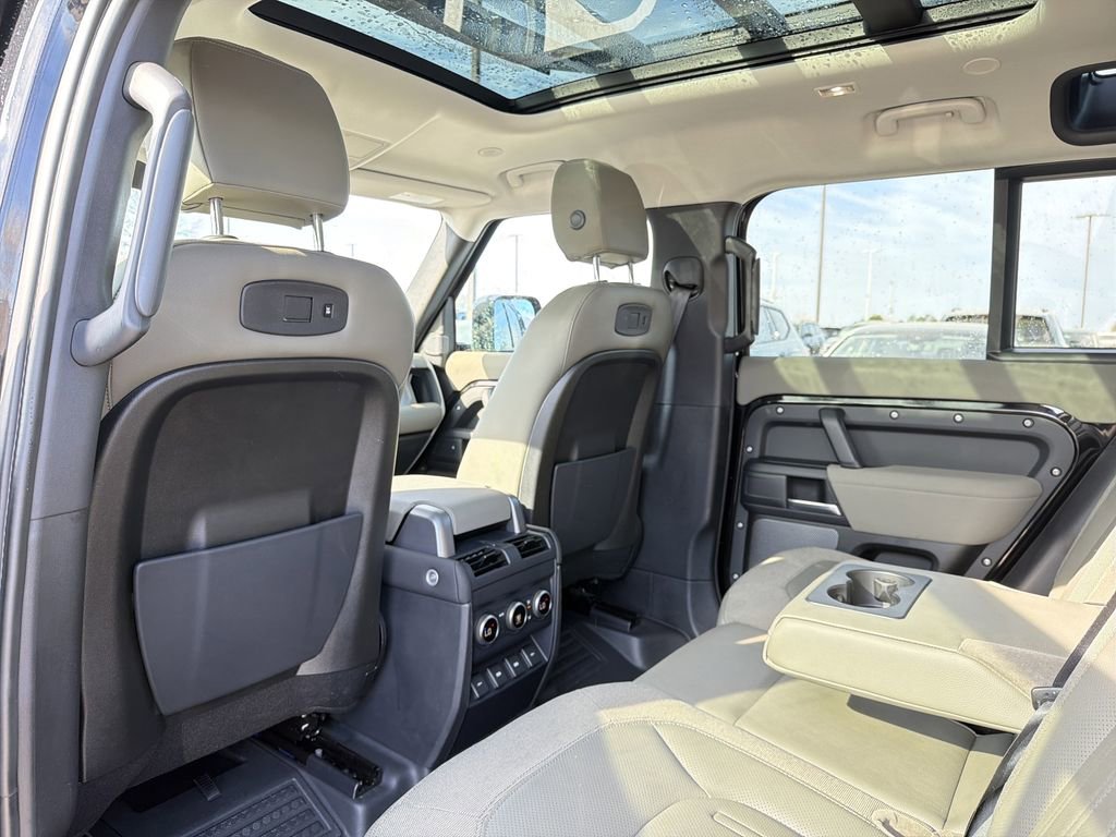 Used 2020 Land Rover Defender 110 S image 11