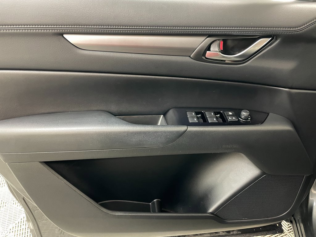 Used 2021 MAZDA CX-5 Touring image 22