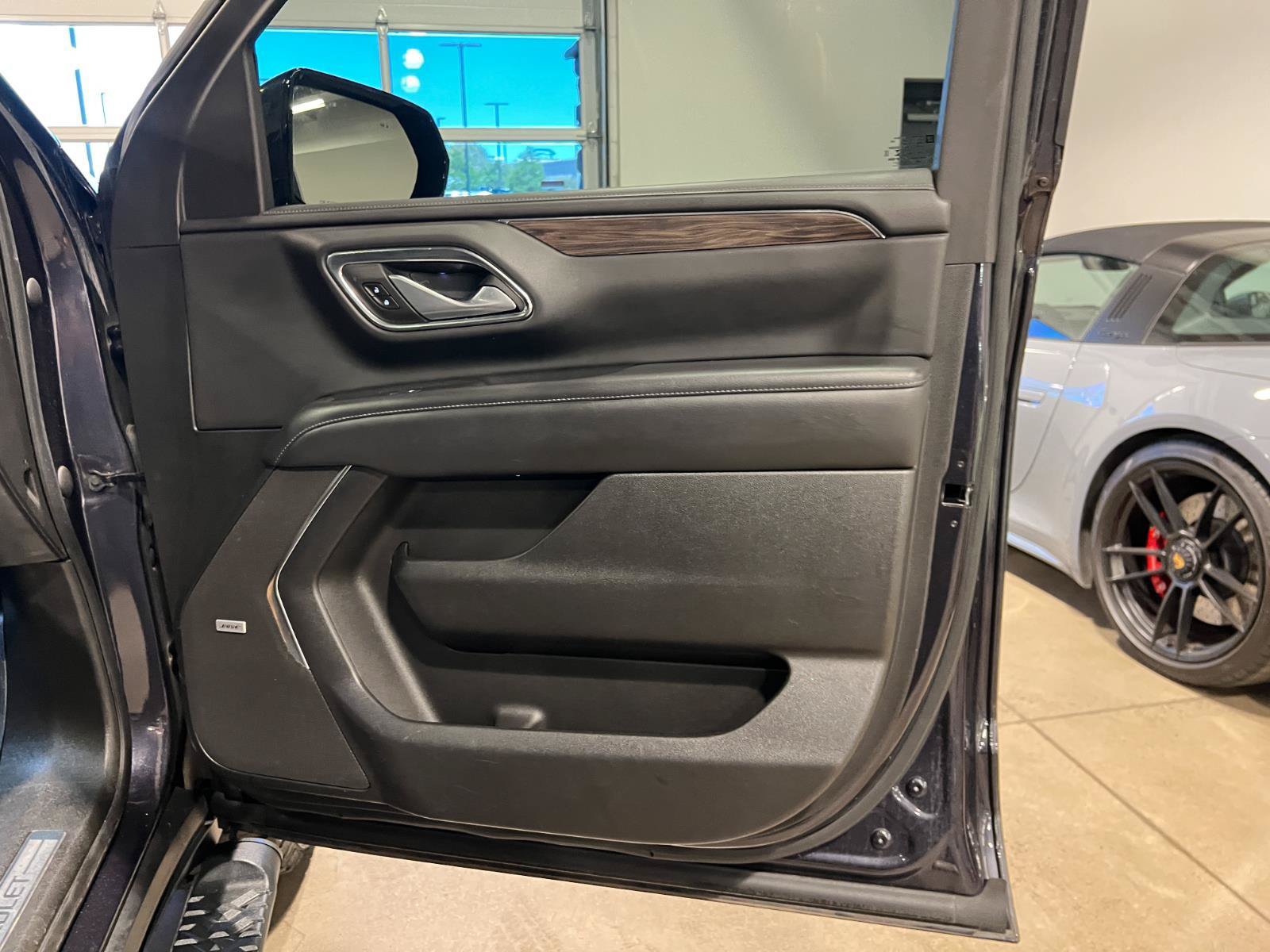 Used 2022 Chevrolet Tahoe Z71 AWD/4WD image 42