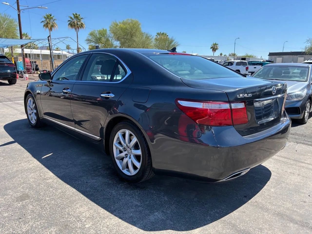 Used 2007 Lexus LS 460 RWD image 4
