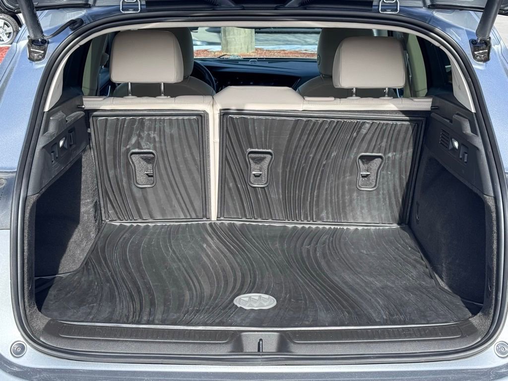 Used 2023 Buick Envision Avenir image 21