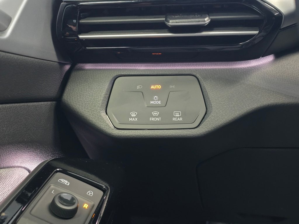 New 2026 Volkswagen ID.4 Pro AWD/4WD image 21