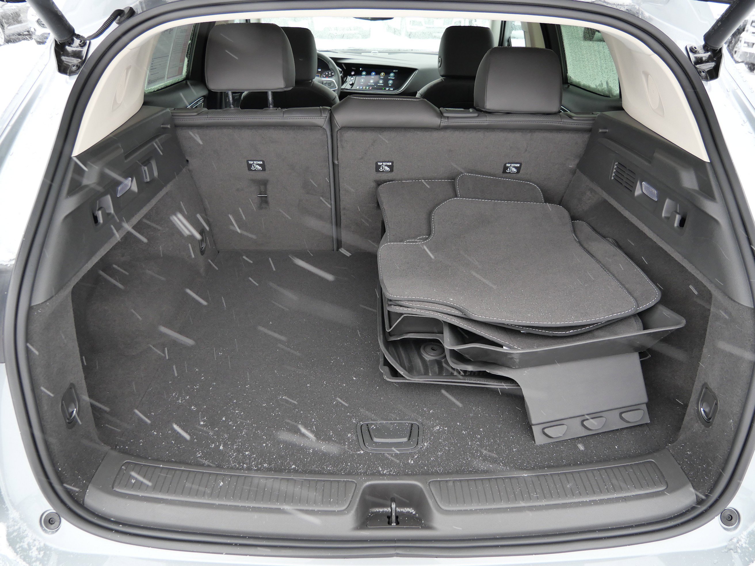 Used 2023 Buick Envision Essence image 14