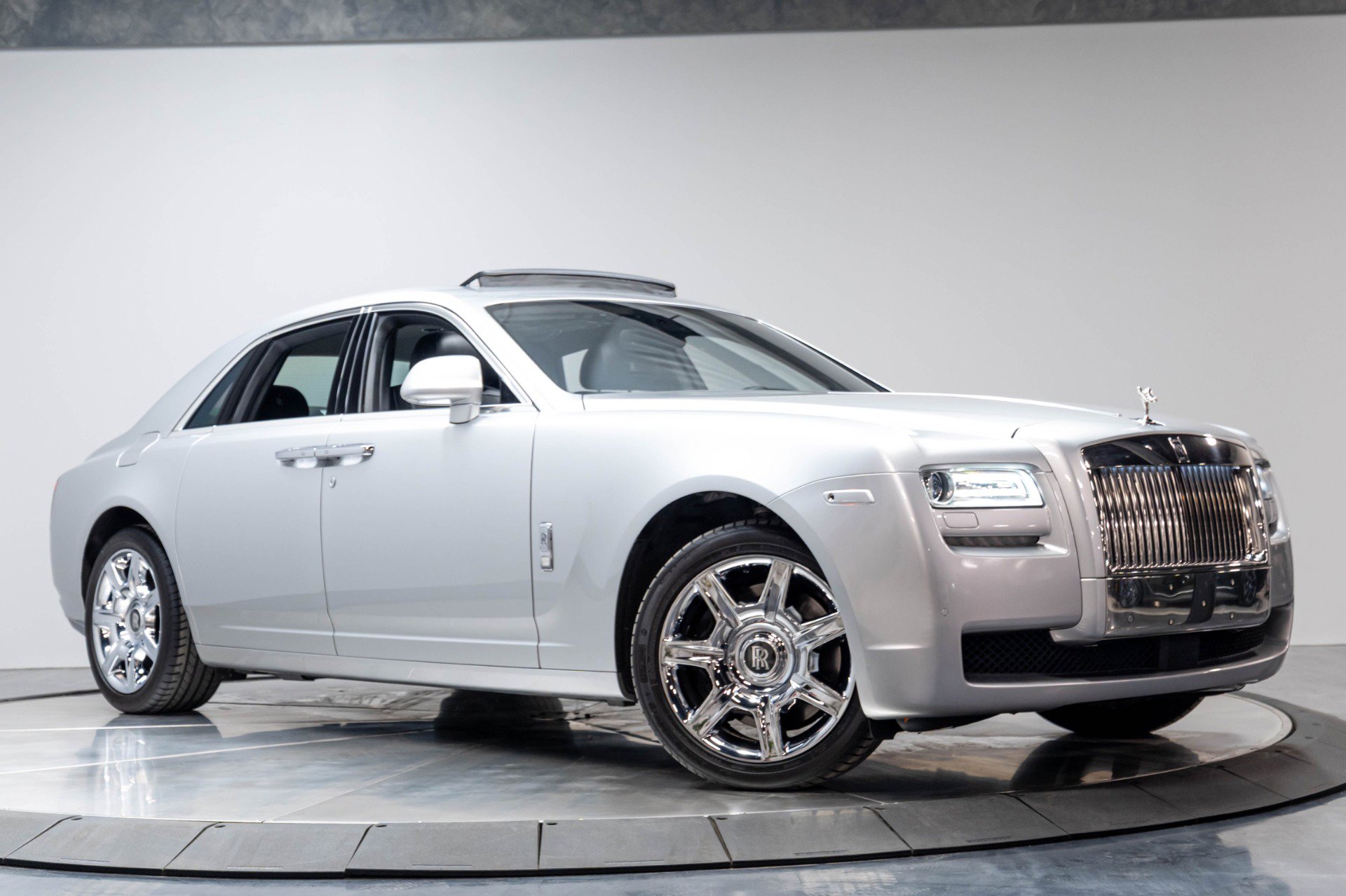 Used 2012 Rolls-Royce Ghost RWD image 63
