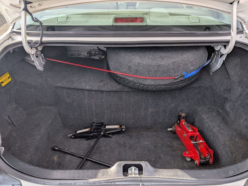 Used 2010 Mercury Grand Marquis LS image 27