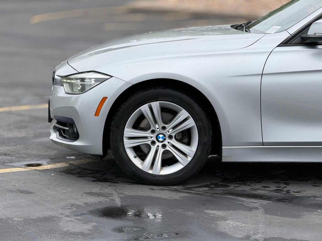 Used 2016 BMW 328i xDrive Sedan AWD/4WD image 8