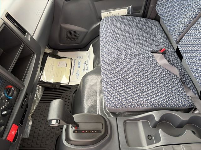 New 2025 Chevrolet Low Cab Forward image 15