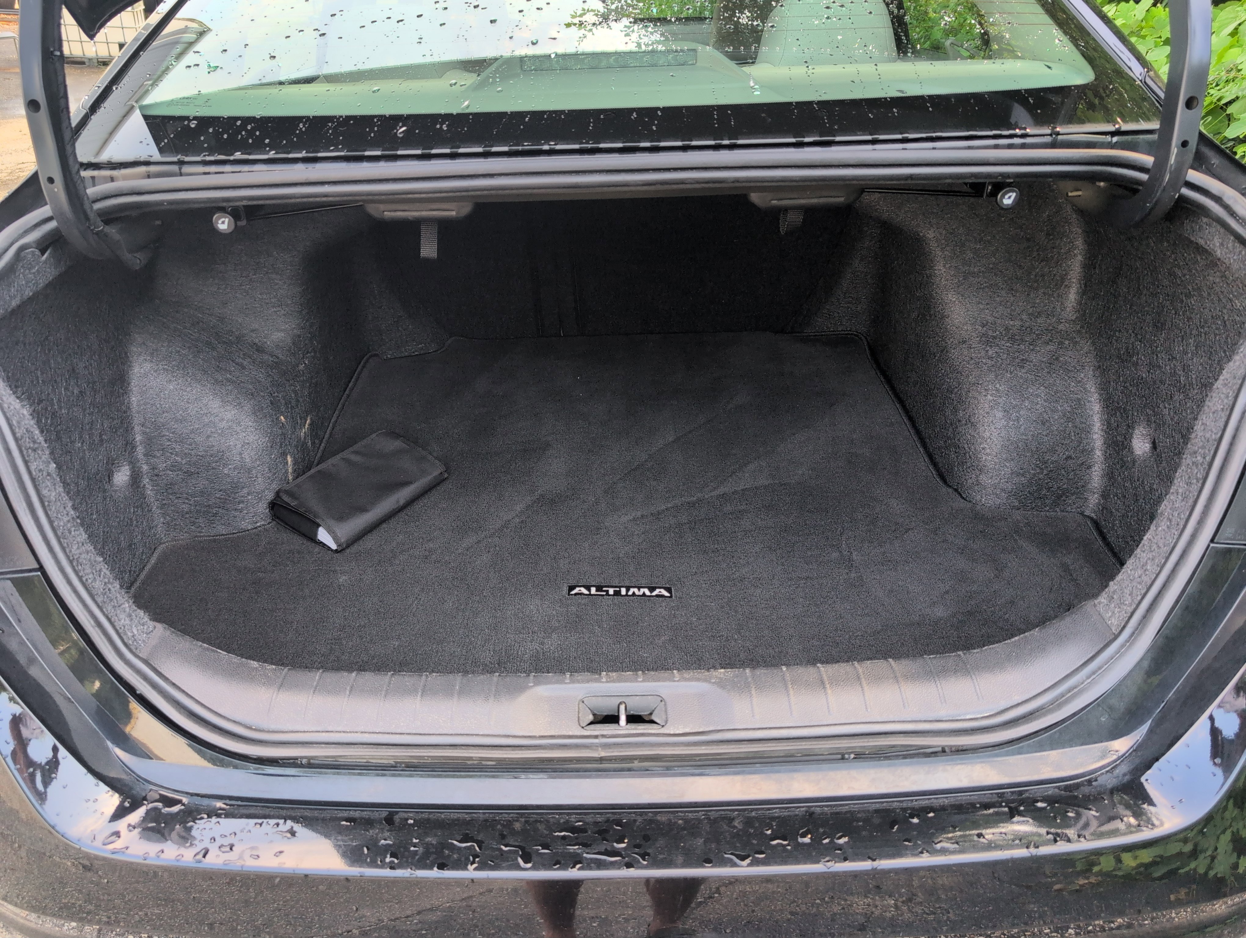 Used 2024 Nissan Altima 2.5 SV image 34