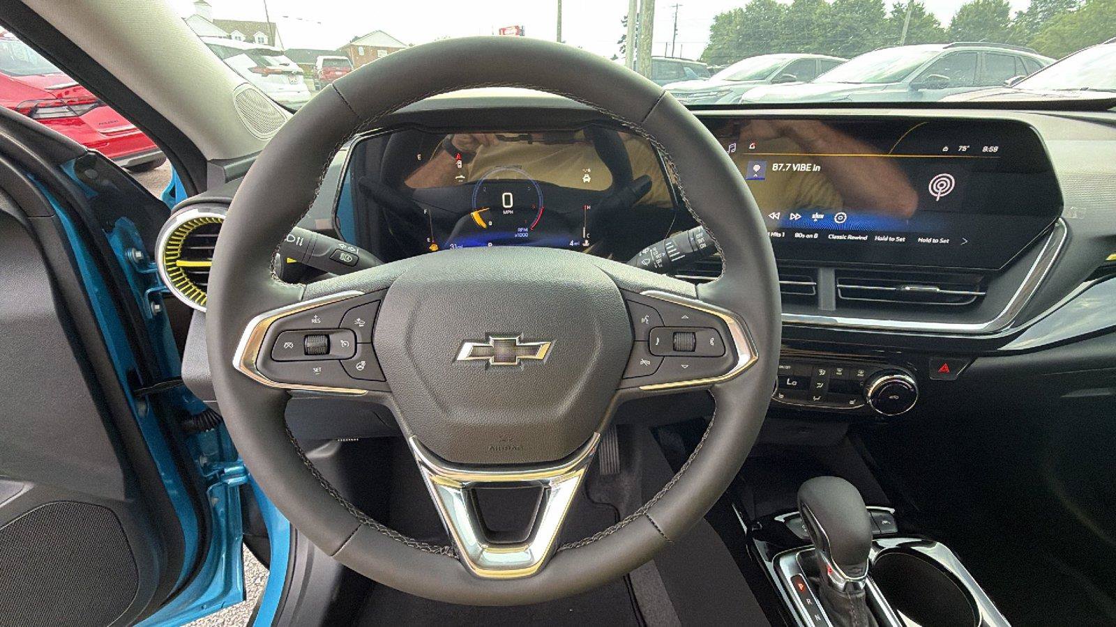 New 2026 Chevrolet Trax ACTIV w/ Sunroof Package FWD image 21