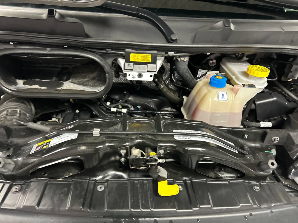 Used 2025 RAM ProMaster 2500 w/ Convenience Group FWD image 25