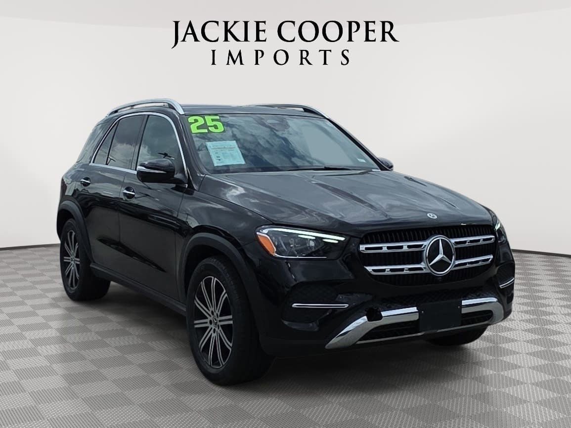 Used 2025 Mercedes-Benz GLE 350 4MATIC image 3