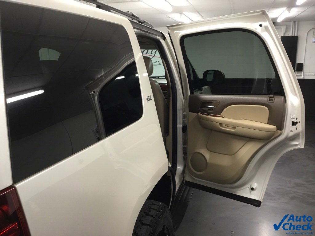 Used 2014 Chevrolet Tahoe LTZ image 41