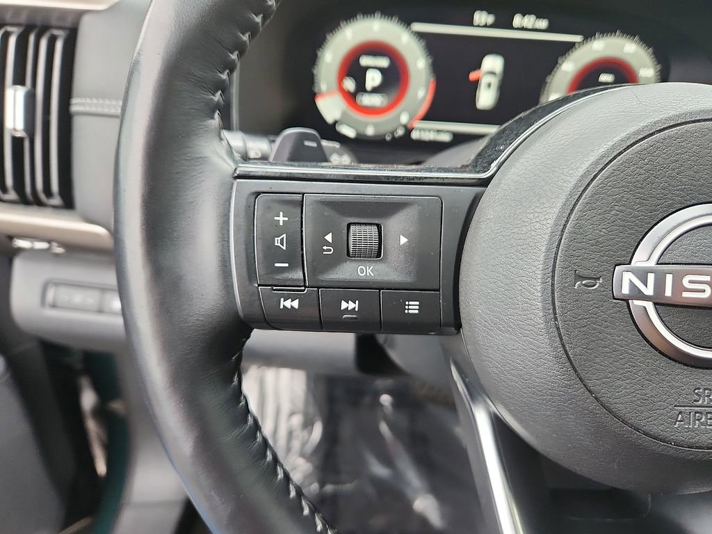 Certified 2023 Nissan Pathfinder Platinum w/ Cargo Package image 24