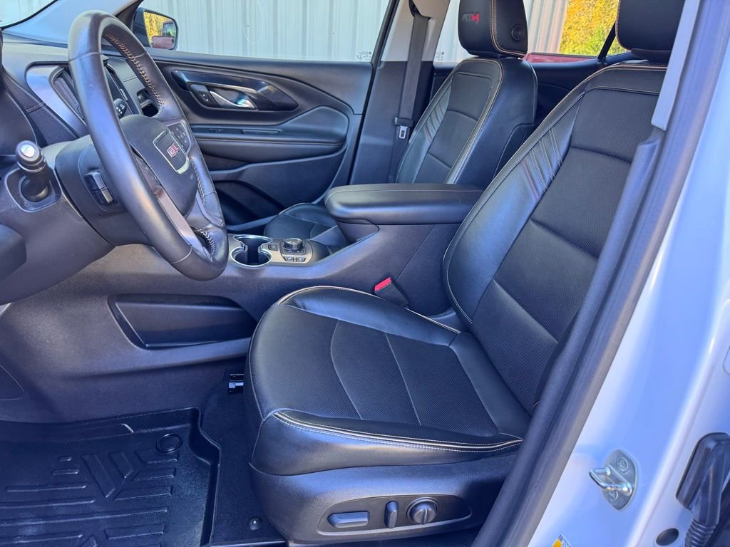 Used 2022 GMC Terrain AT4 w/ Infotainment Package II image 10