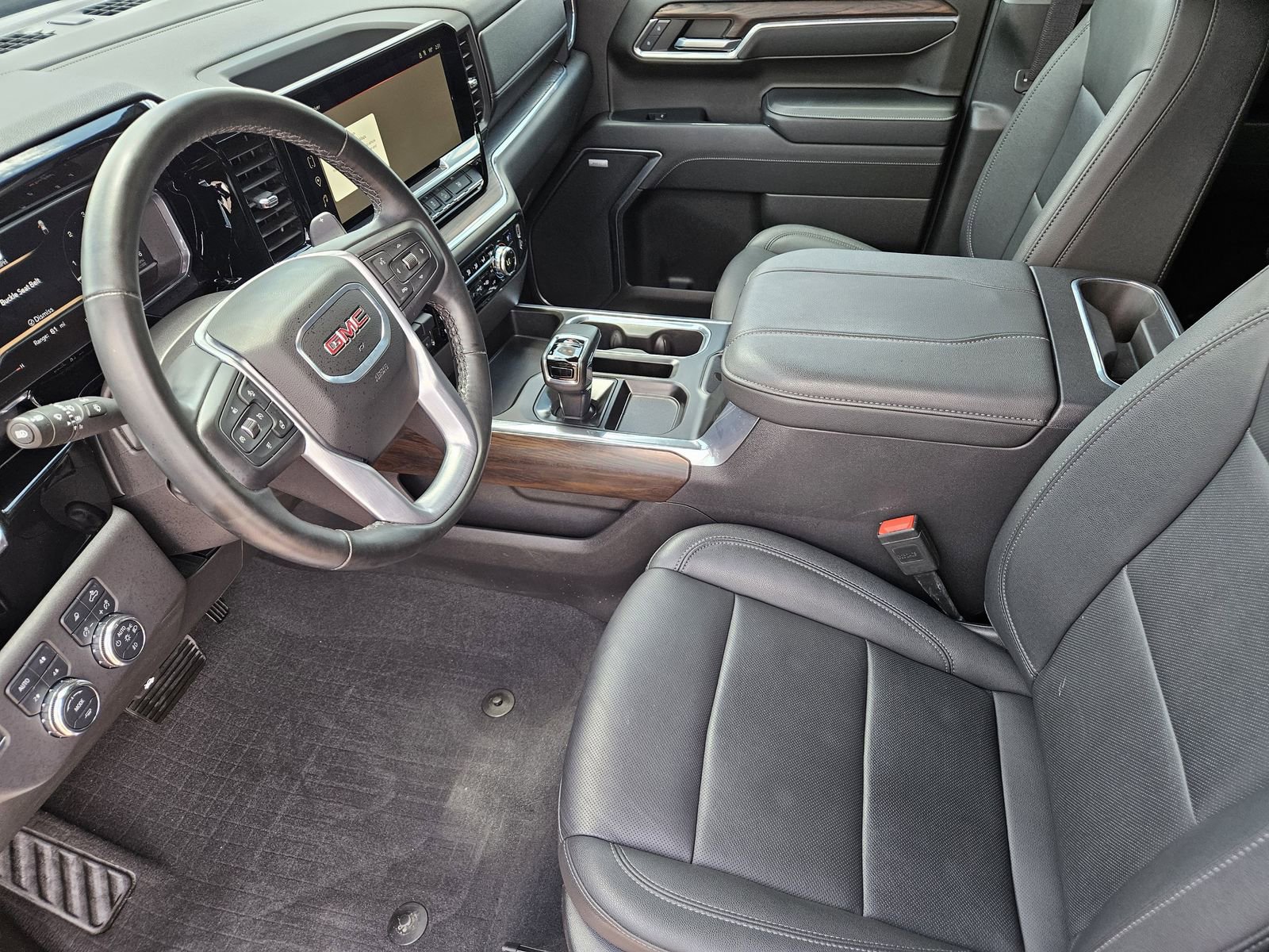 Used 2024 GMC Sierra 1500 SLT w/ SLT Premium Plus Package AWD/4WD image 19