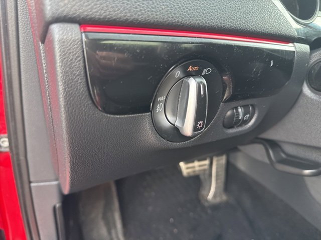 Used 2015 Volkswagen Jetta GLI SEL image 18