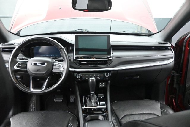Used 2022 Jeep Compass High Altitude AWD/4WD image 23