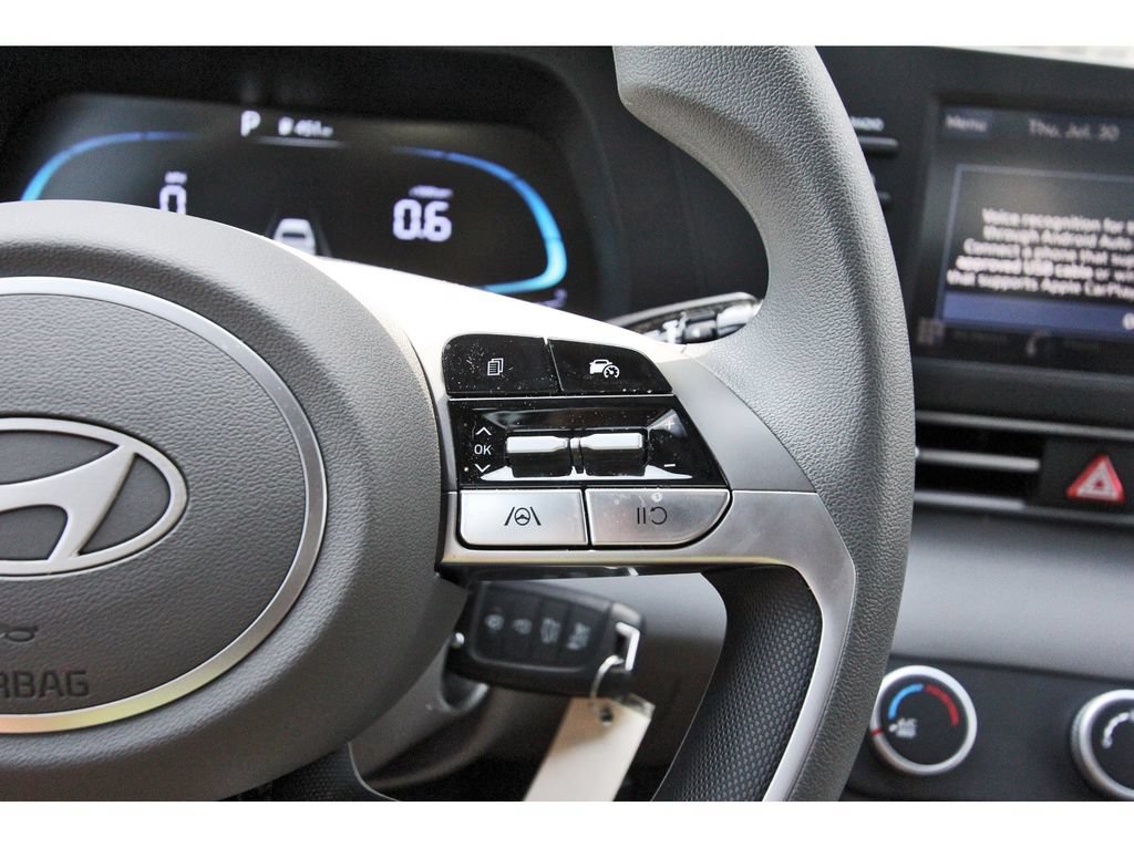 Certified 2026 Hyundai Elantra SE FWD image 19