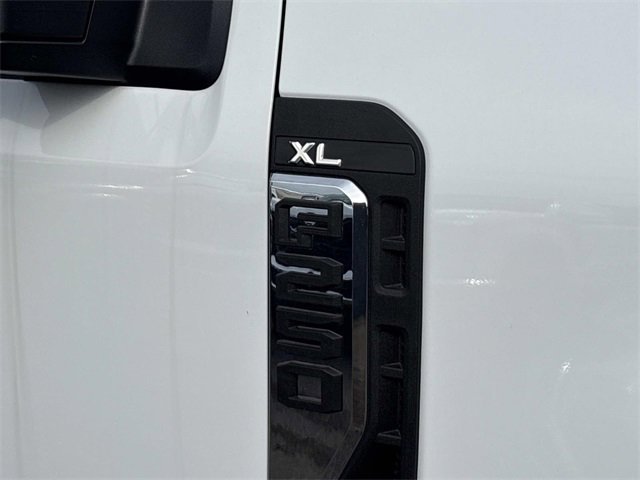 New 2026 Ford F250 XL w/ XL Off-Road Package image 10