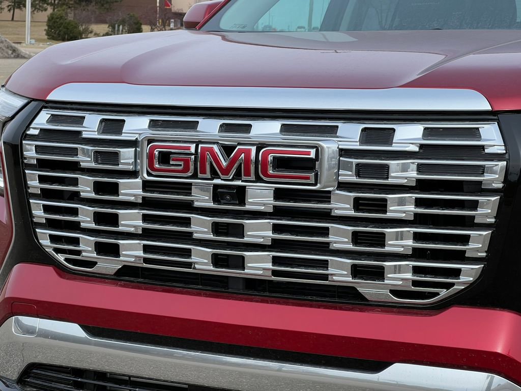 New 2026 GMC Terrain Denali w/ LPO, Floor Liner Package image 41