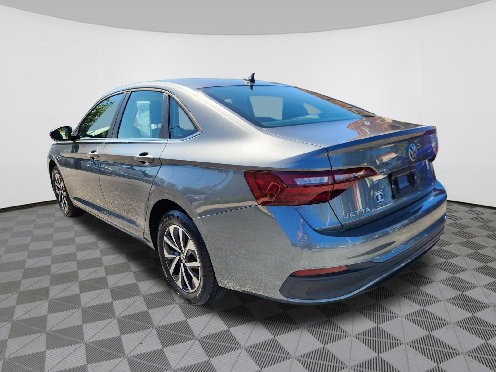 Certified 2023 Volkswagen Jetta S FWD image 3