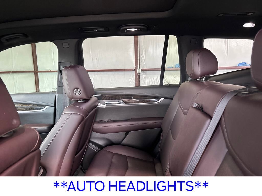 Used 2020 Cadillac XT6 Premium Luxury AWD/4WD image 17