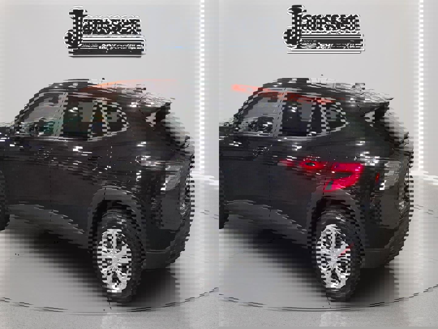 Used 2024 Chevrolet Trax LS w/ Driver Confidence Package image 3