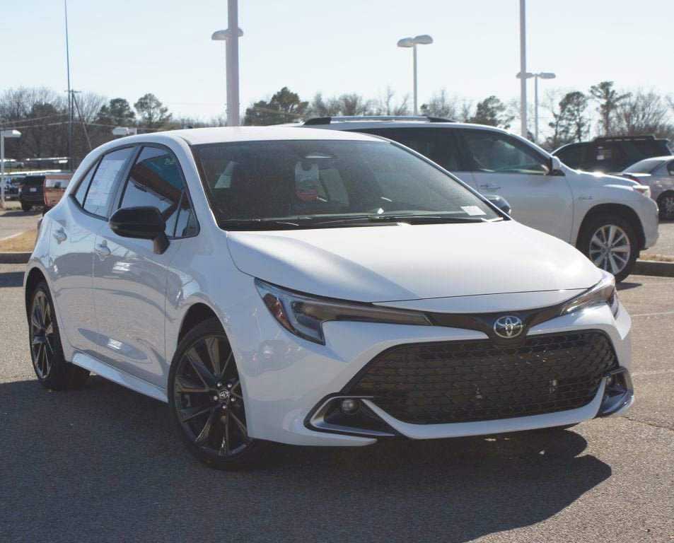 Used 2026 Toyota Corolla XSE FWD image 6