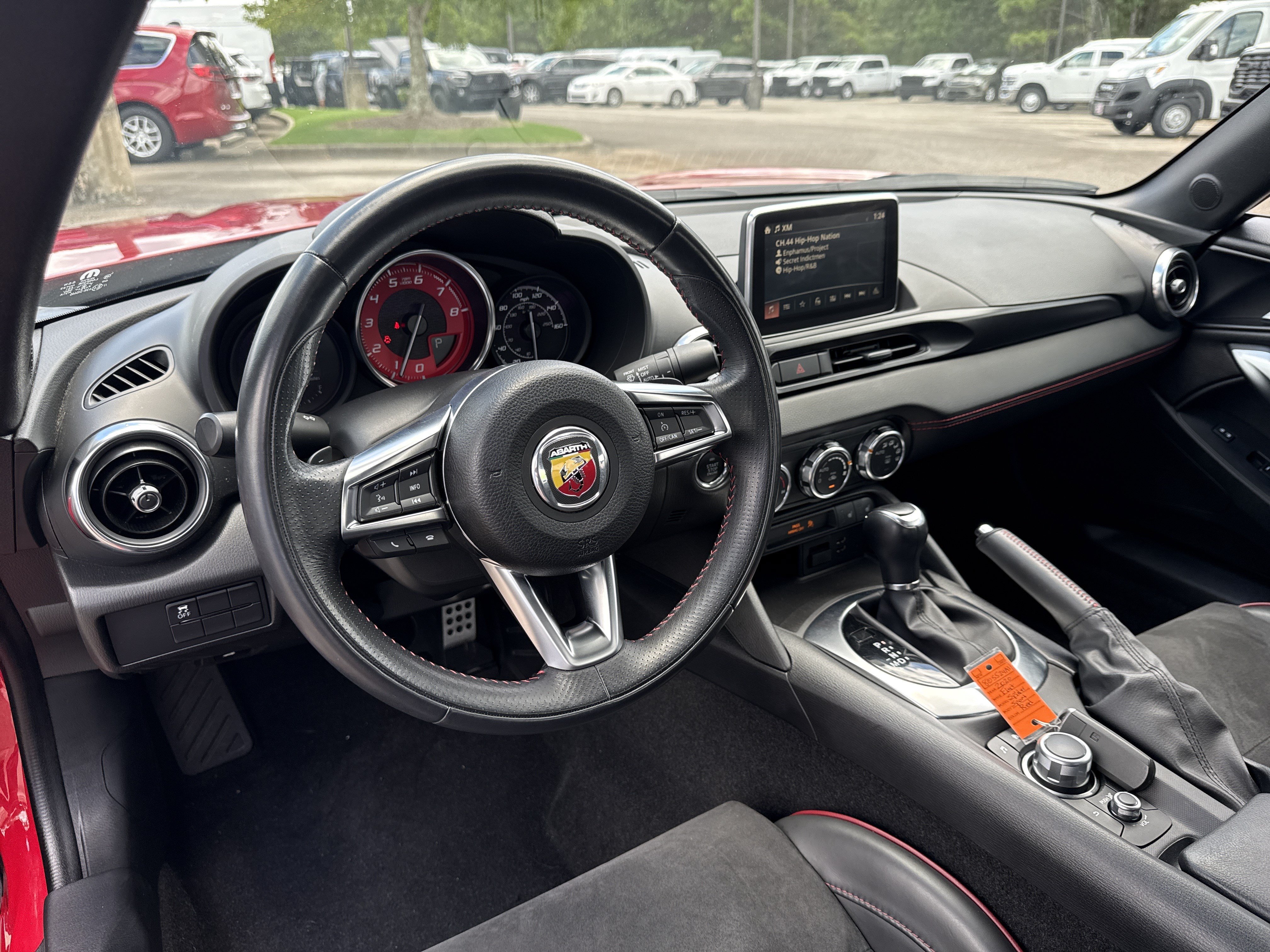 Used 2020 FIAT 124 Spider Abarth RWD image 19
