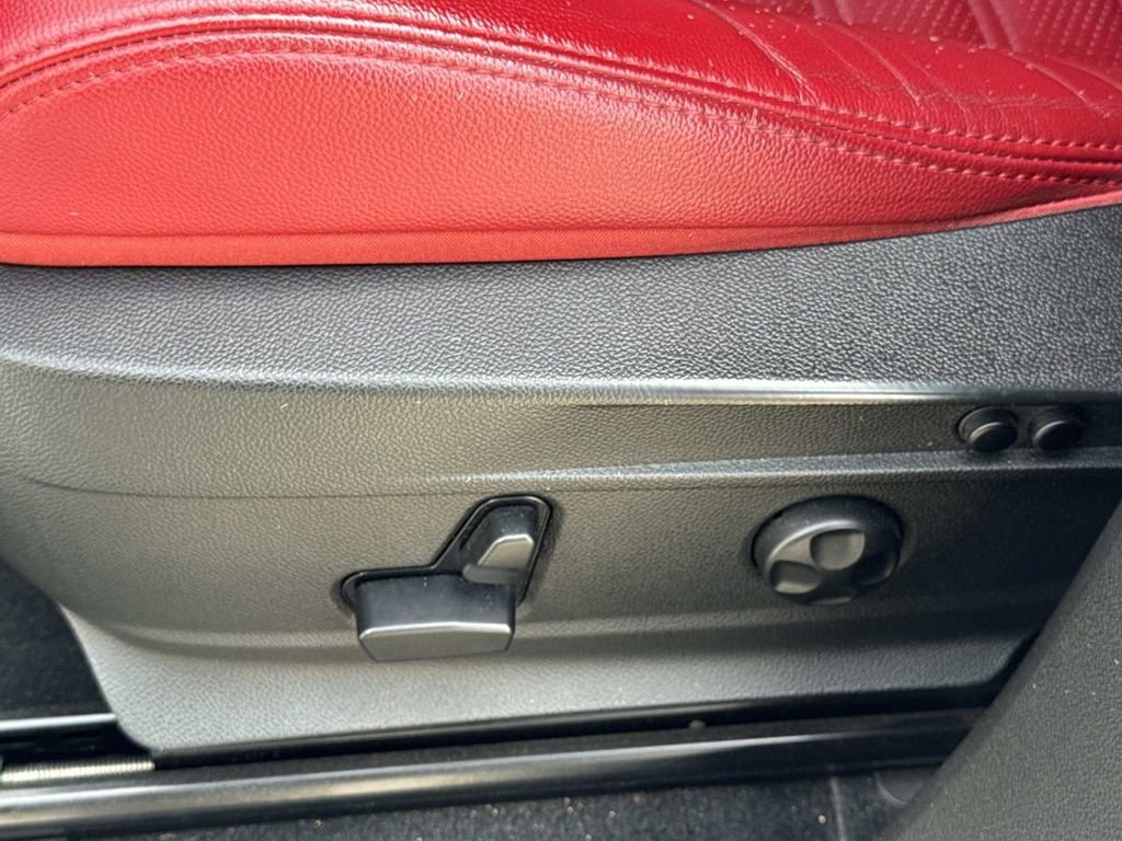 Used 2023 Alfa Romeo Stelvio Veloce image 20